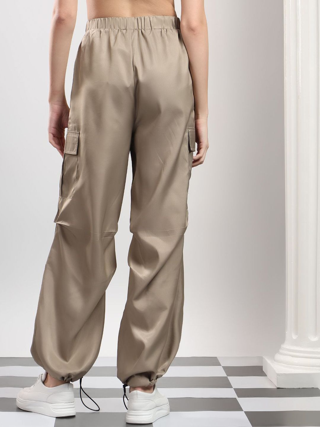 Kotty Women High-Rise Parachute Trousers