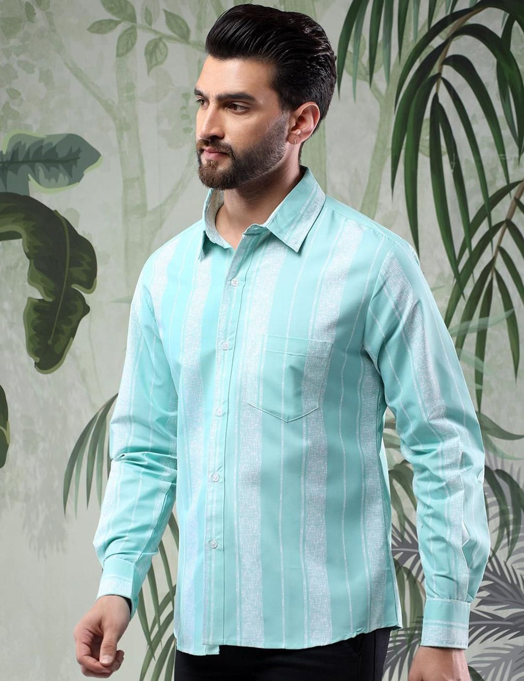 Kotty Men Spread Collar Vertical Striped Casual Shirt