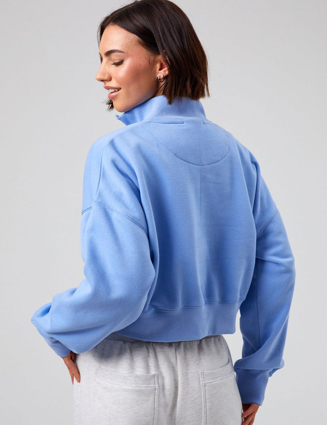 Kotty Women Mock Collar Crop Sweatshirt