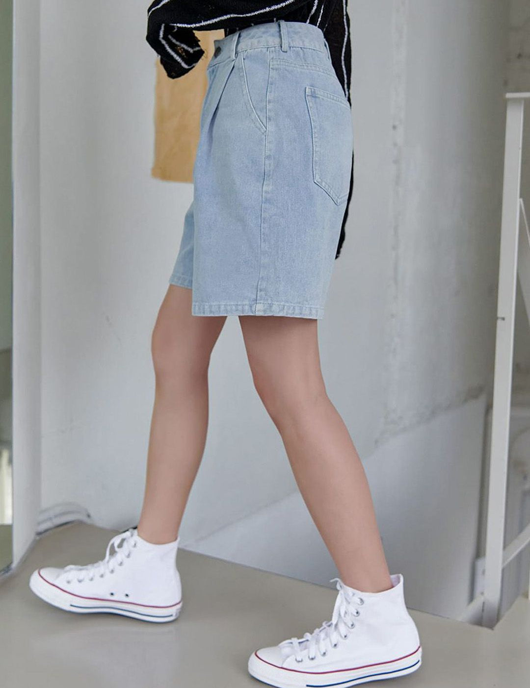 Kotty Women High-Rise Denim Shorts