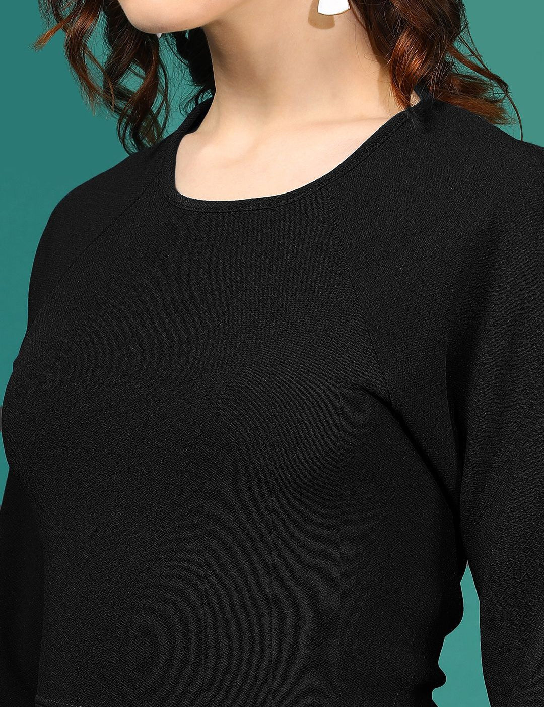 Kotty Women Solid Round Neck Top