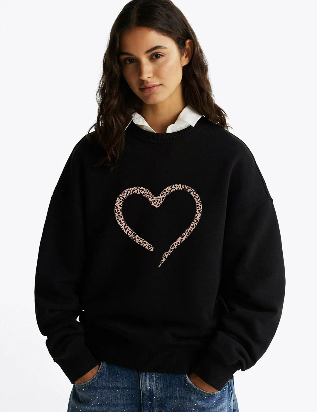 Kotty Women Heart Printed Oversized Pullover Sweatshirt