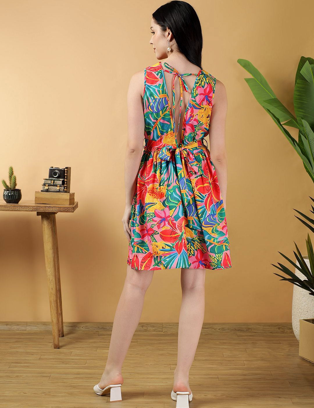 Kotty Women Print V Neck Sleeveless Above Knee Fit & Flare Dress