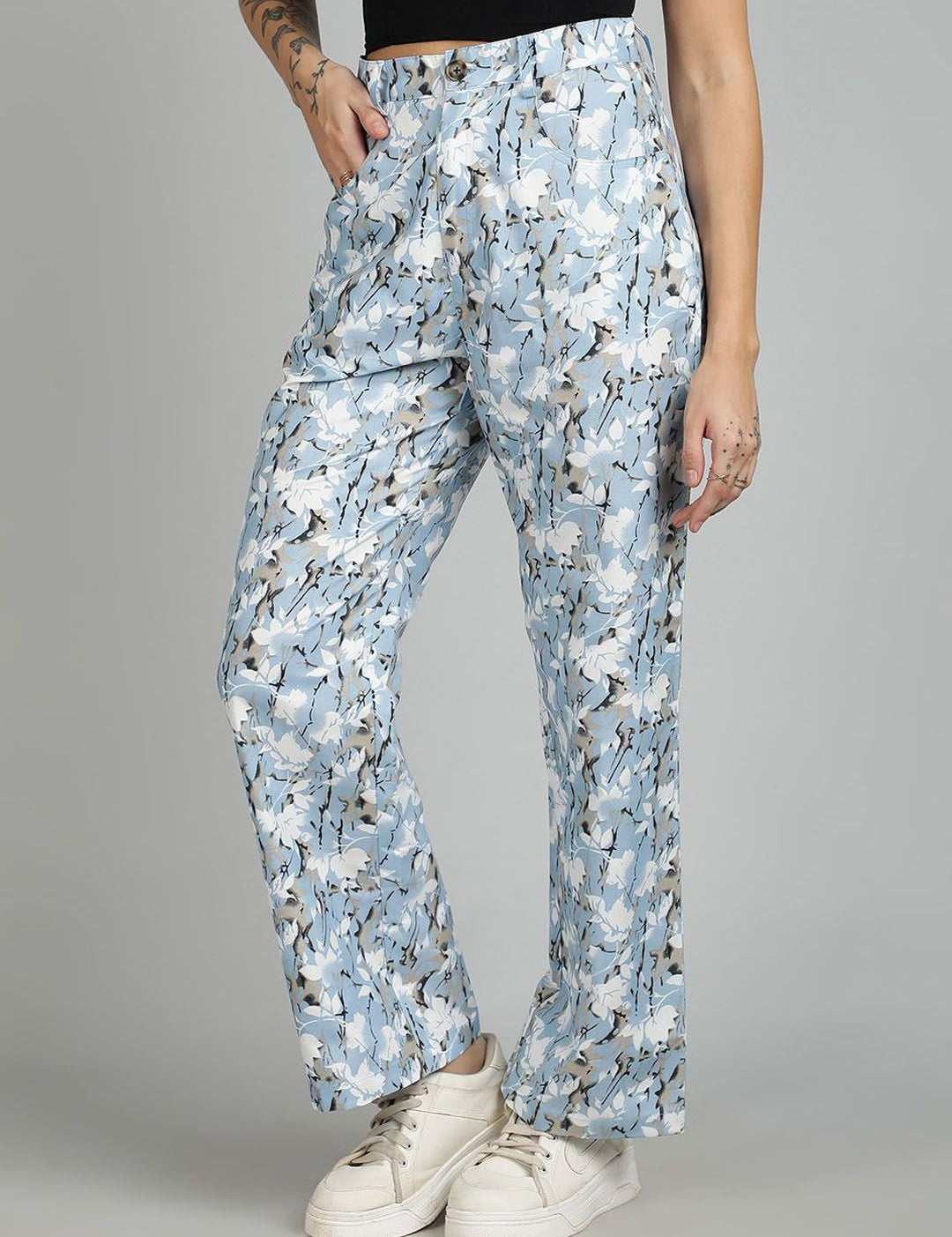 Kotty Women Floral Printed Straight Fit High-Rise Trousers
