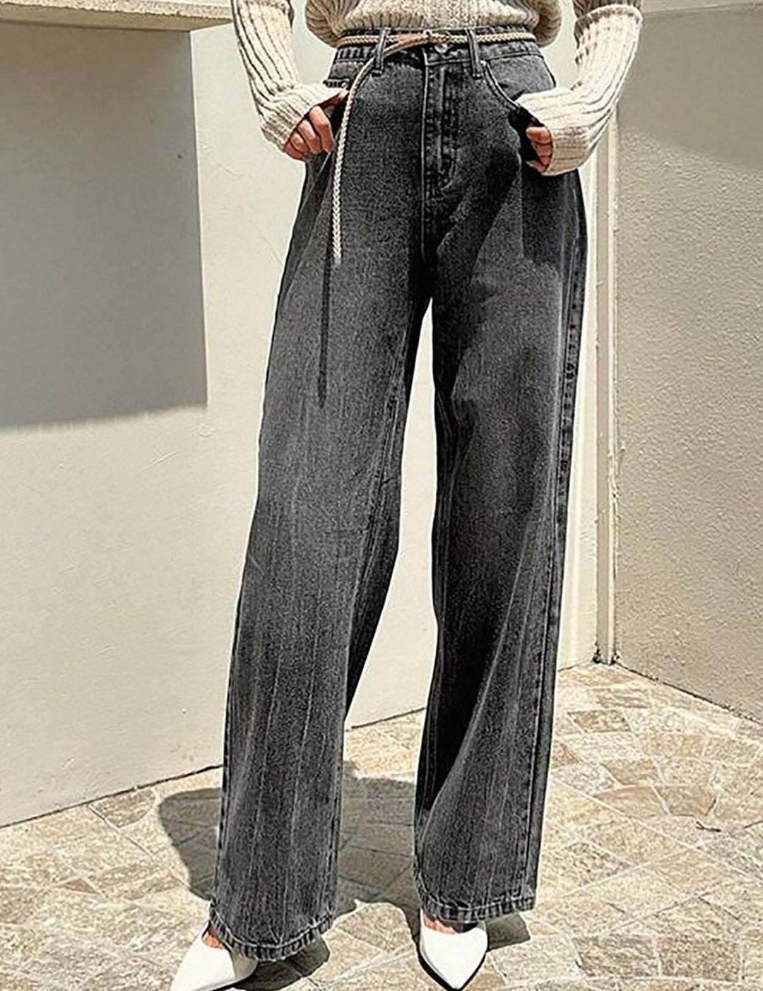 Kotty Women Straight Fit High-Rise Stretchable Jeans