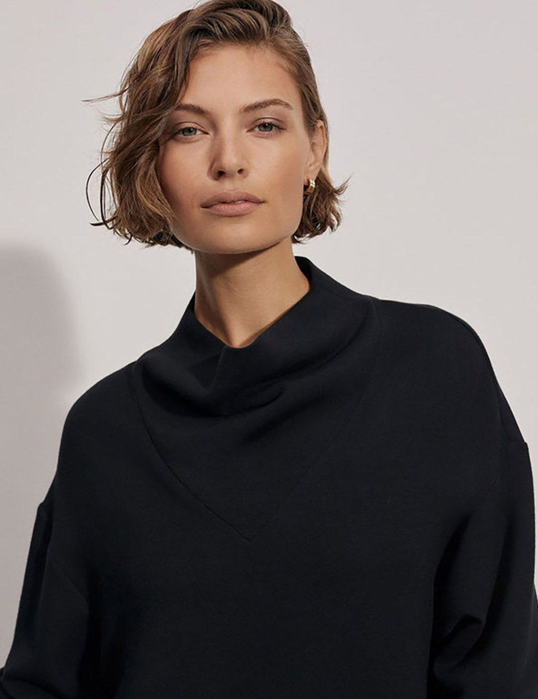 Kotty Black Shawl Neck Sweathshirt With Joggers