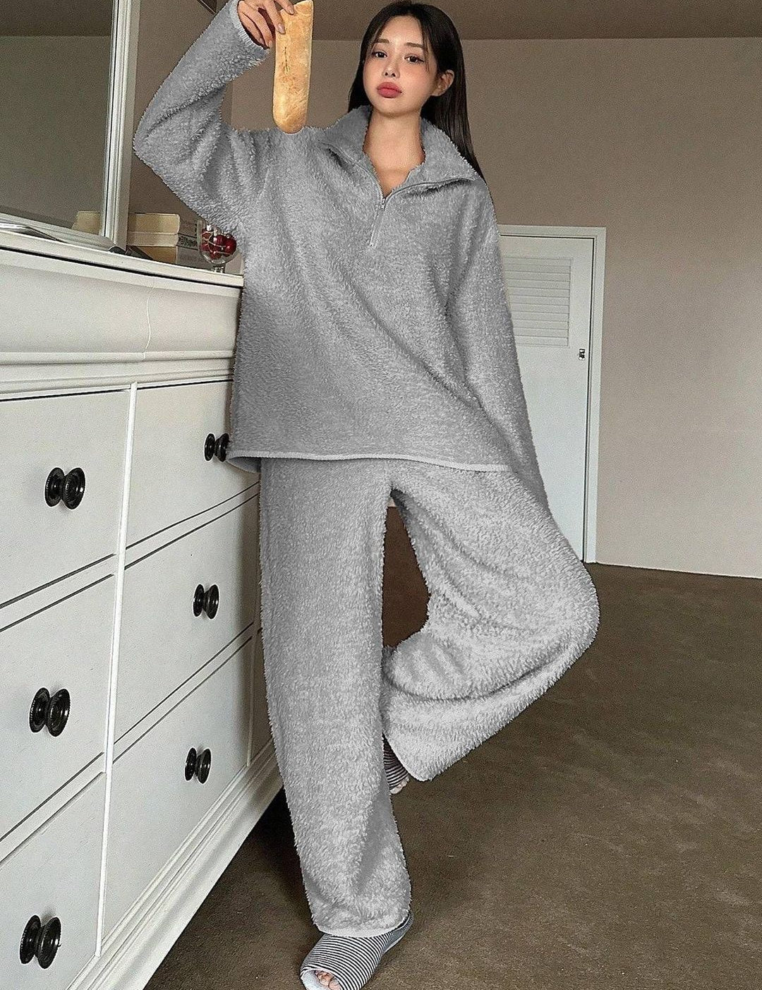 Kotty Women Solid Lapel Collar Night Suit