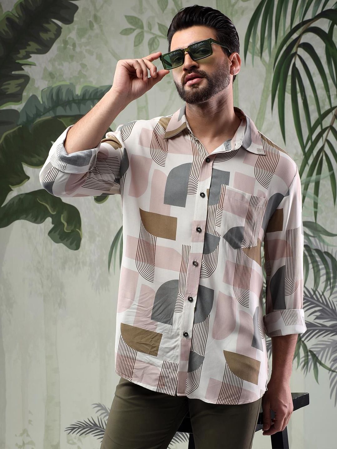 Kotty Men Spread Collar Abstract Printed Cotton Casual Shirt