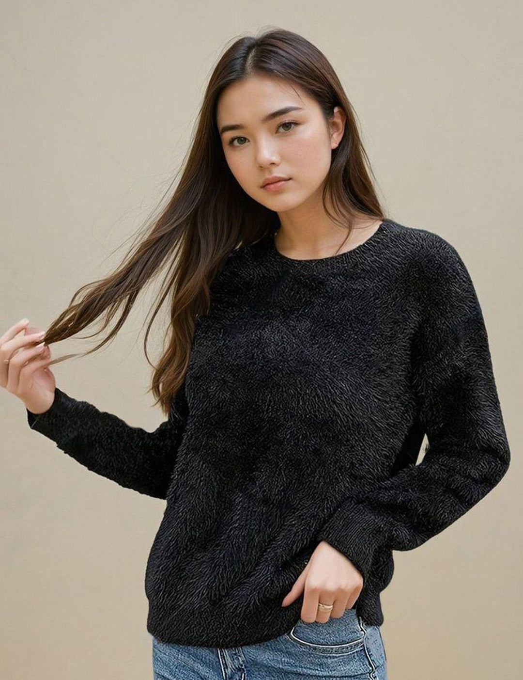Kotty Women Round Neck Pullover