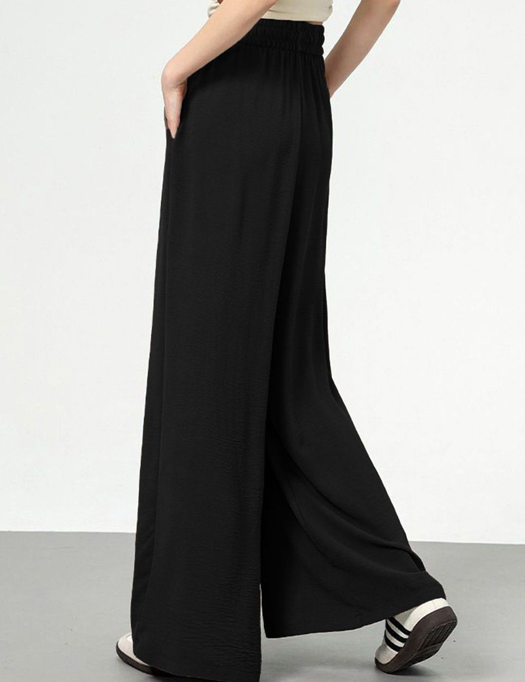 Kotty Women Loose Fit High-Rise Easy Wash Pleated Trousers