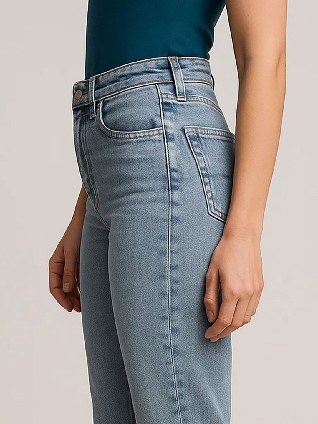 Kotty Women Straight Fit High-Rise Stretchable Jeans