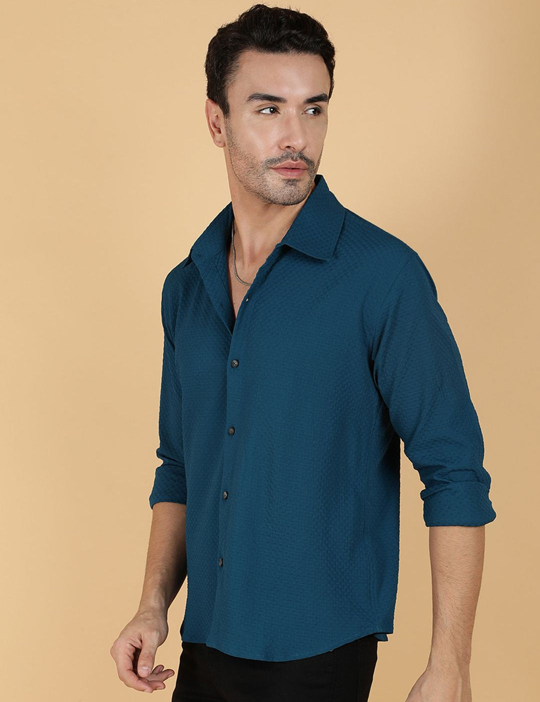 Kotty Men Relaxed Spread Collar Textured Casual Shirt