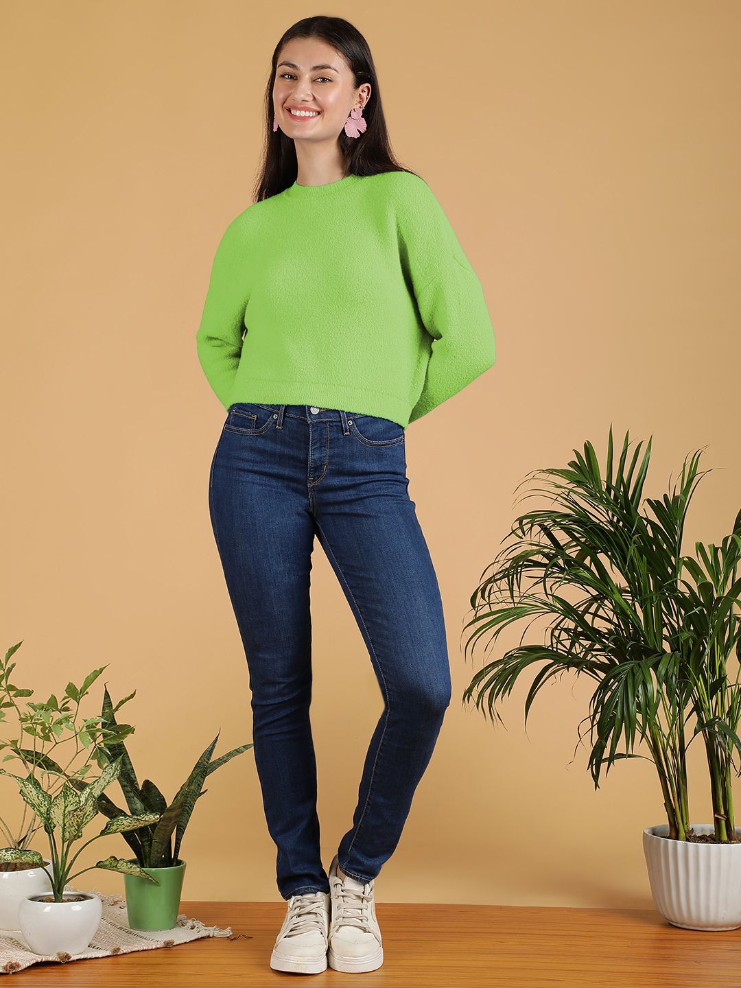 Kotty Women Round Neck Pullover