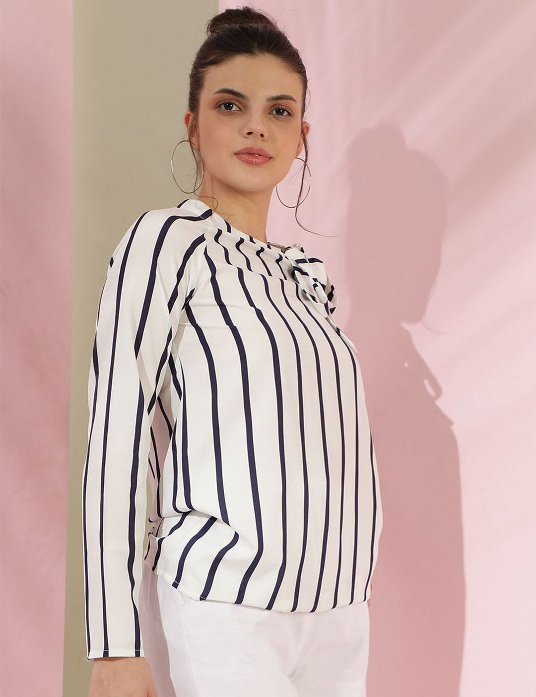 Kotty Women Vertical Striped Round Neck  Top