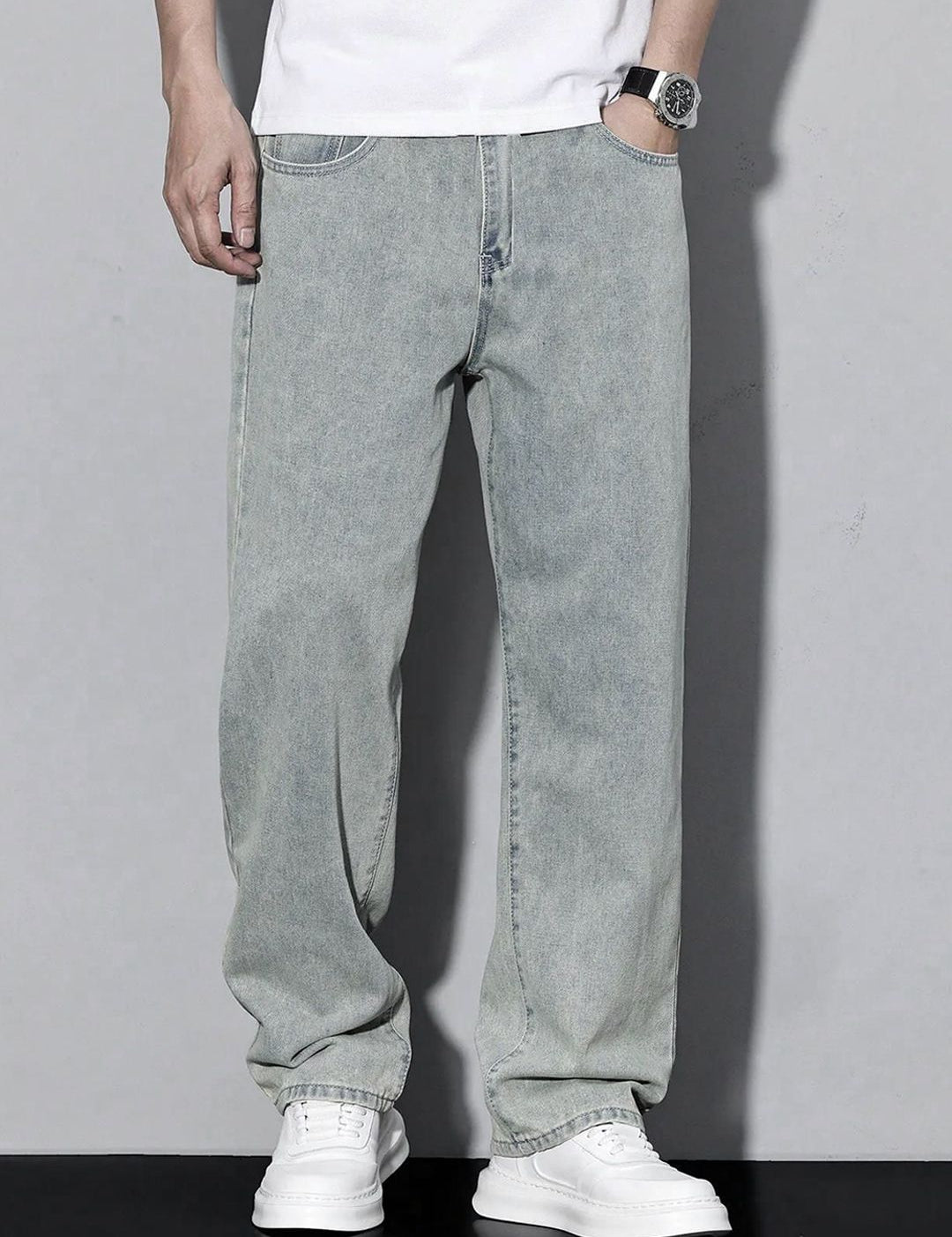 Kotty Men Baggy Fit Mid-Rise Light Fade Stretchable Jeans