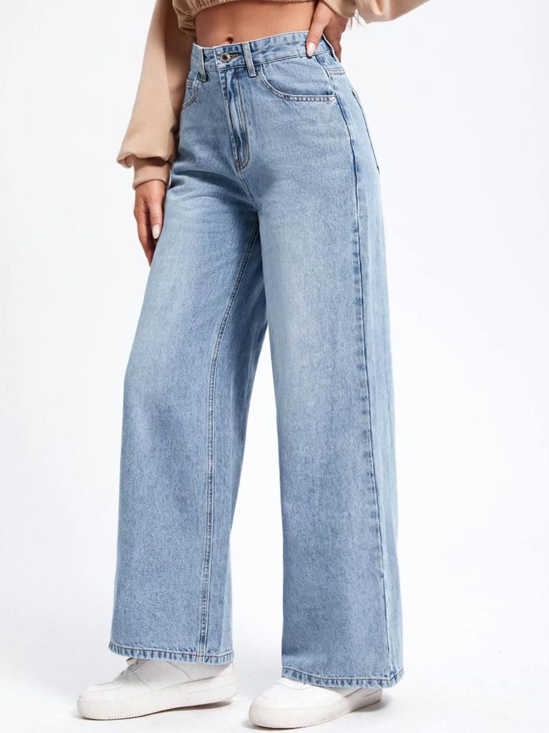 Kotty Women Straight Fit High-Rise Stretchable Jeans