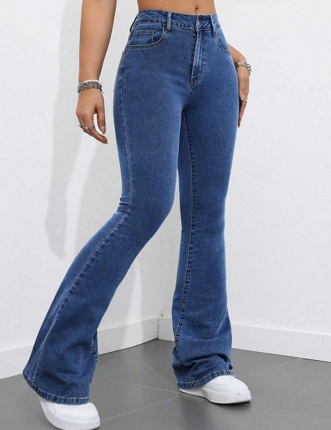 Kotty Women Bootcut High-Rise Stretchable Jeans