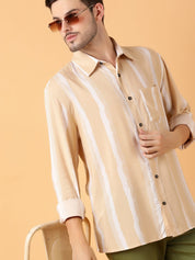 Kotty Men Relaxed Spread Collar Graphic Printed Casual Shirt