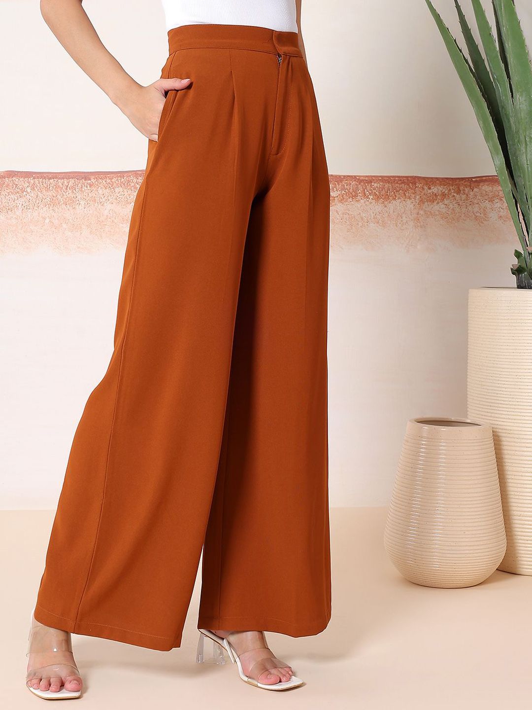 Kotty Women High-Rise Trousers