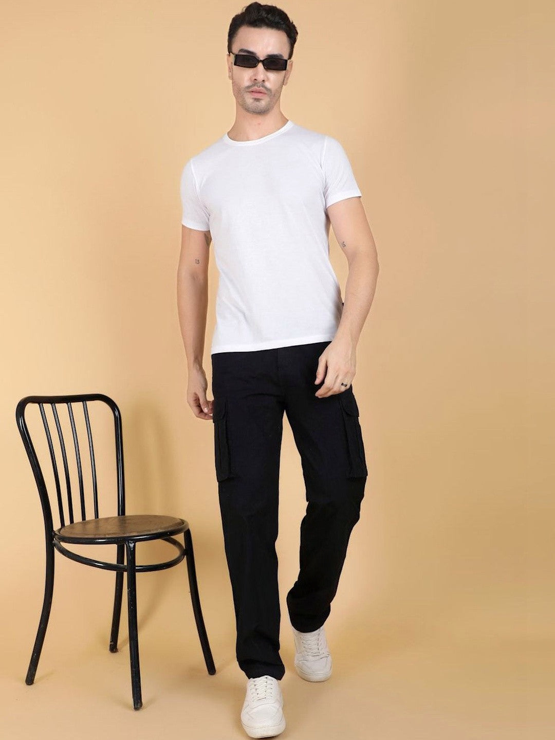 Kotty Men Low-Rise Cargos Trousers