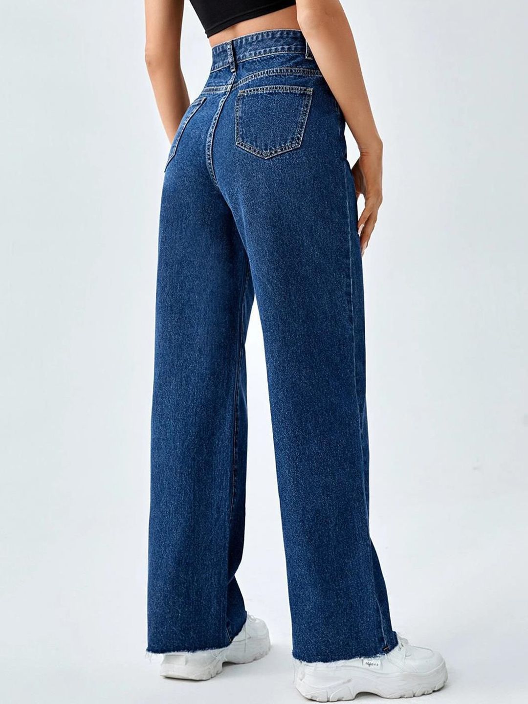 Kotty Women Straight Fit High-Rise Stretchable Jeans