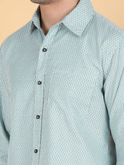 Kotty Men Relaxed Spread Collar Graphic Printed Casual Shirt