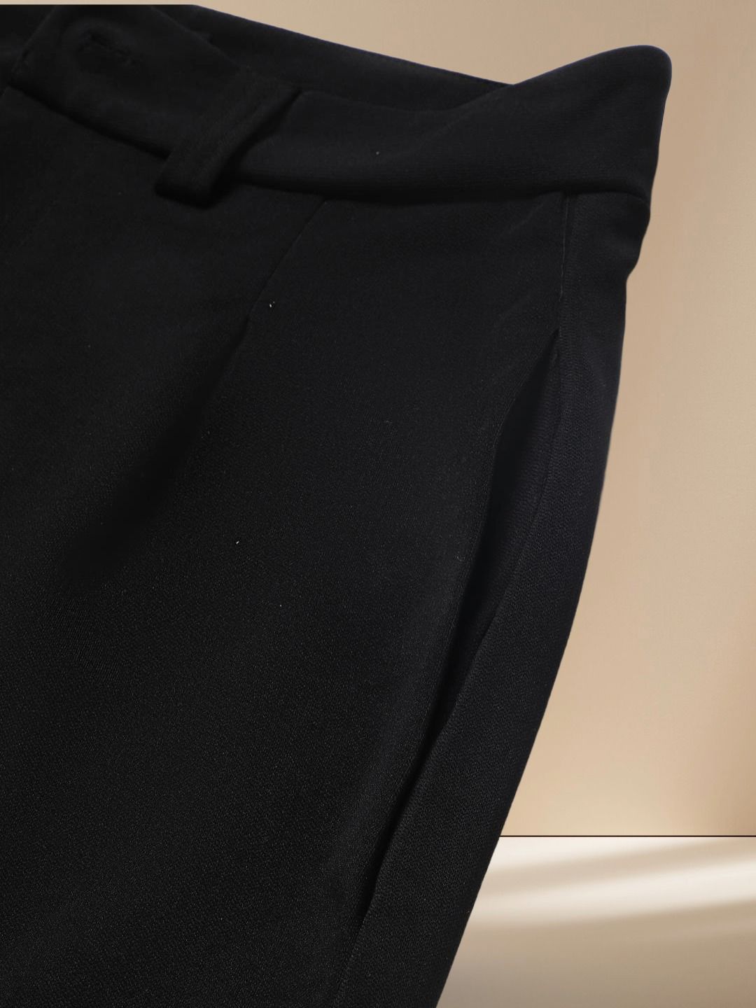 Kotty Women Straight Fit High-Rise Trousers